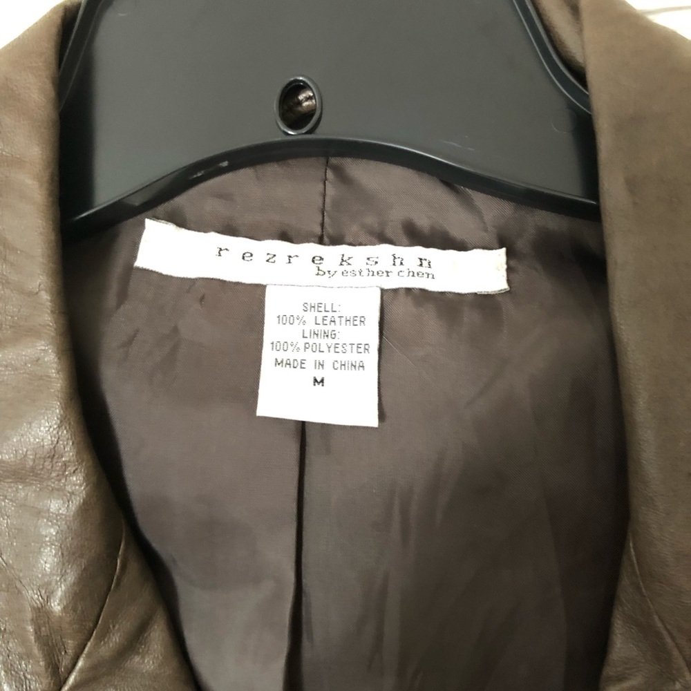 Leather jacket - Picture 2 of 2